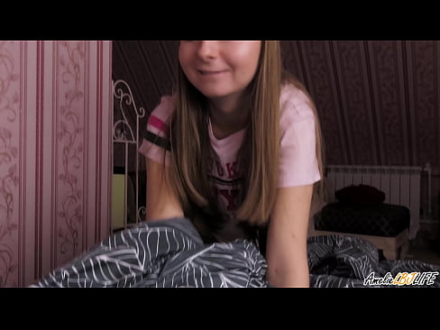 ❤️ Blondie sugit eam BFF est penitus et accipit Cum in ore suo Porno ad nos la.vanalize.ru